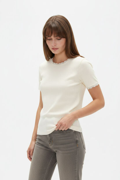 REMERA SALPA 70607 CRUDO / NATURAL image number null
