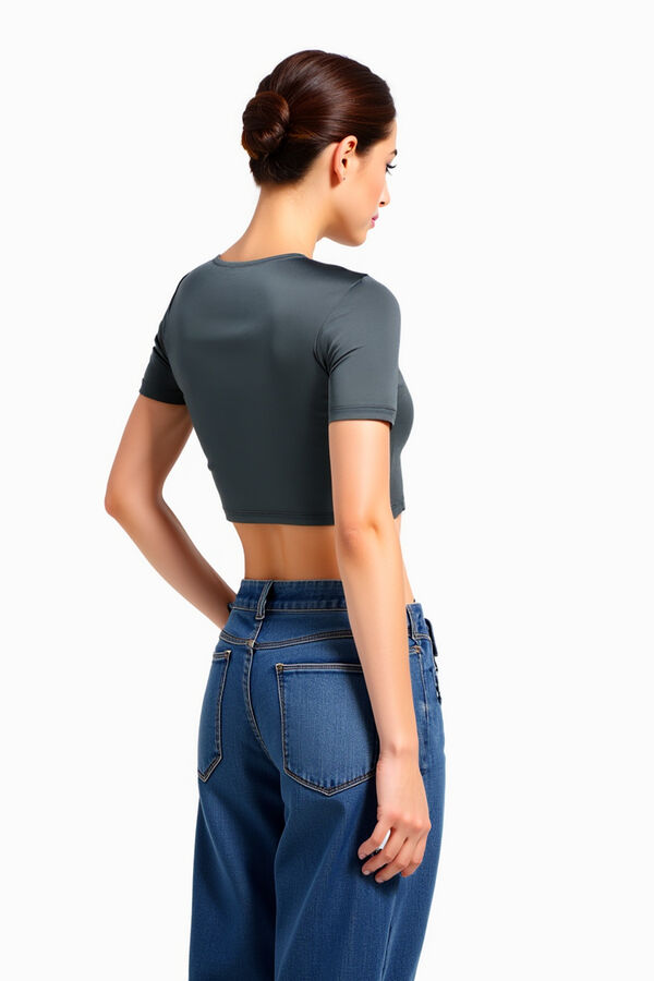 REMERA HAZAKURA GRIS OSCURO