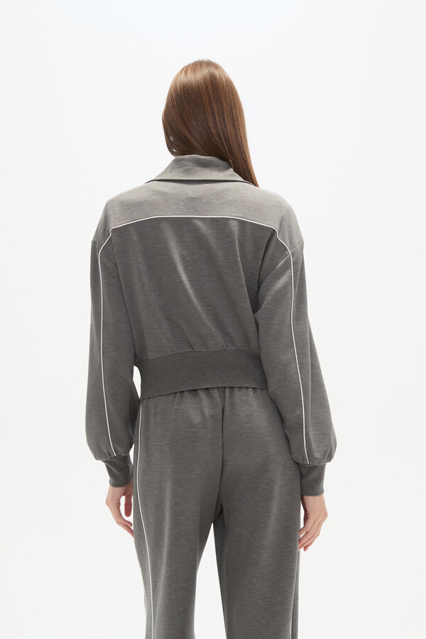 CAMPERA BEDAR GRIS MELANGE OSCURO image number null