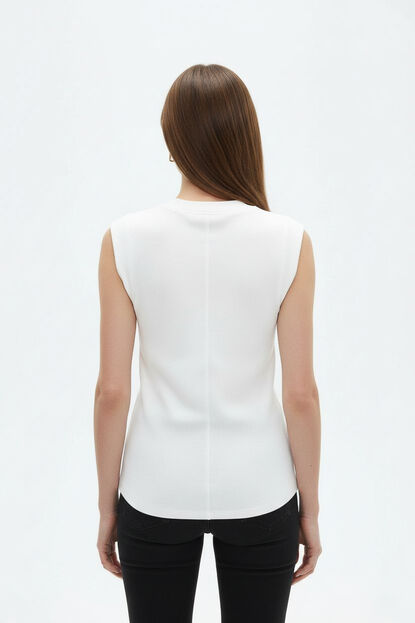 REMERA CUREA 70809 BLANCO image number null