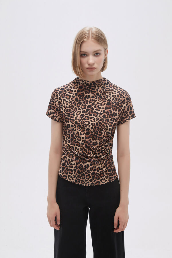 REMERA UESTER GUSTO 1 image number null