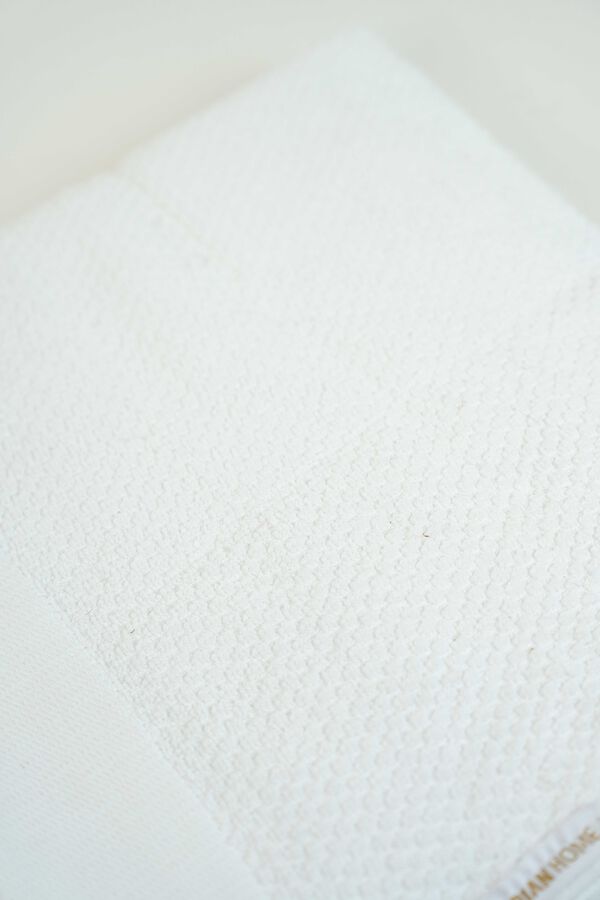 Toalla Super Ba&ntilde;o MUMA, 500g. BLANCO image number null