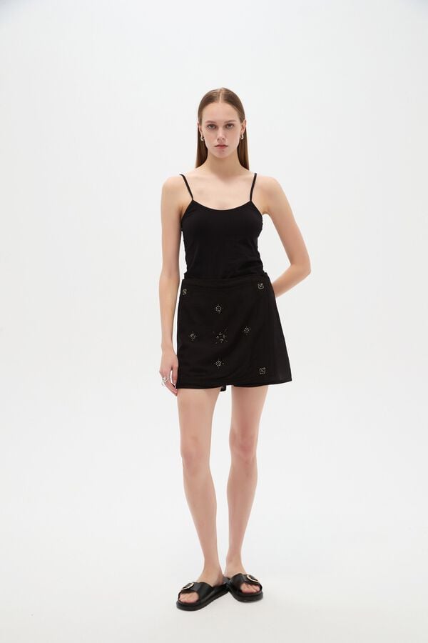 SHORT POLLERA CLOSIA 70809 NEGRO image number null