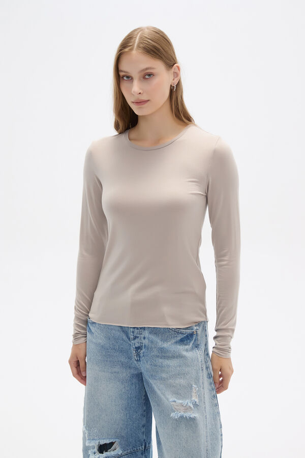 REMERA RIMBA CEMENTO image number null