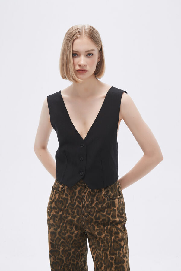 TOPS ALMAN NEGRO image number null