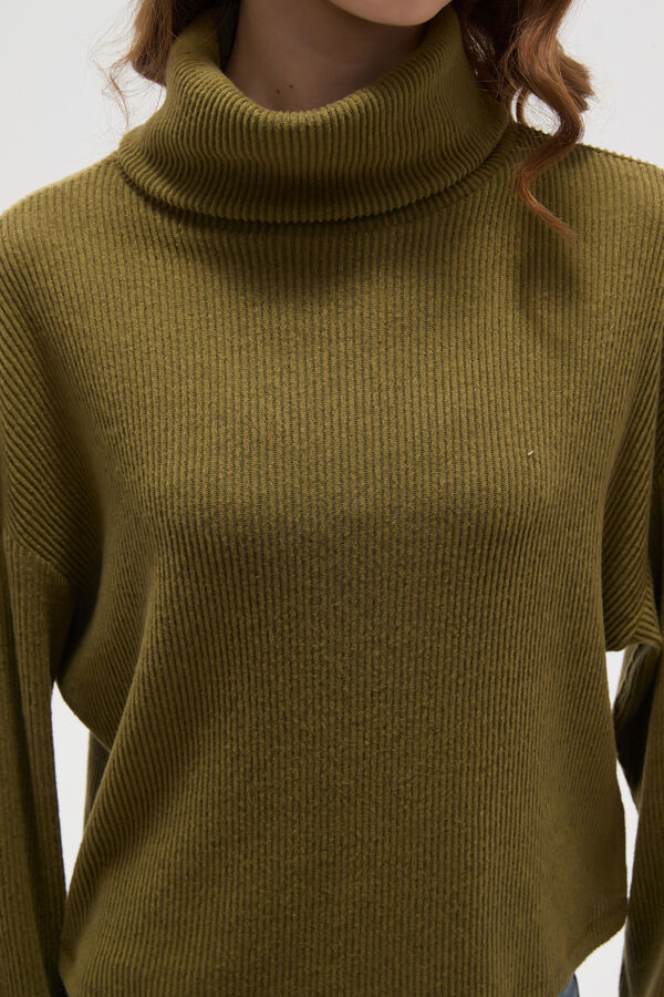 SWEATER SAMM VERDE OLIVA OSCURO image number null