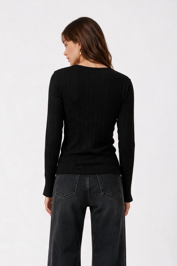 REMERA AWRA 70607 NEGRO image number null