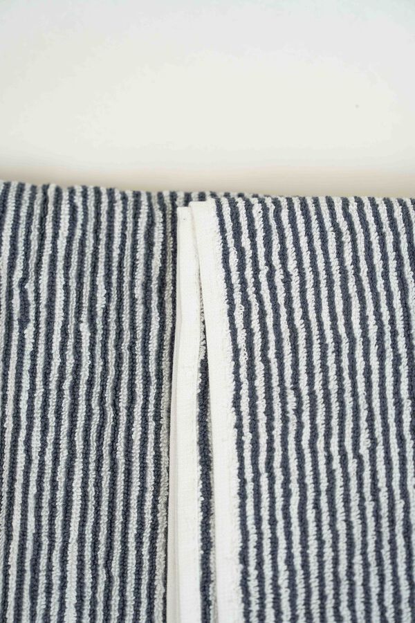 Toalla Ba&ntilde;o STRIPES, 500g. GUSTO 1 image number null