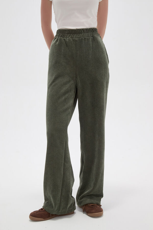 PANTALON CINDOR VERDE OLIVA image number null