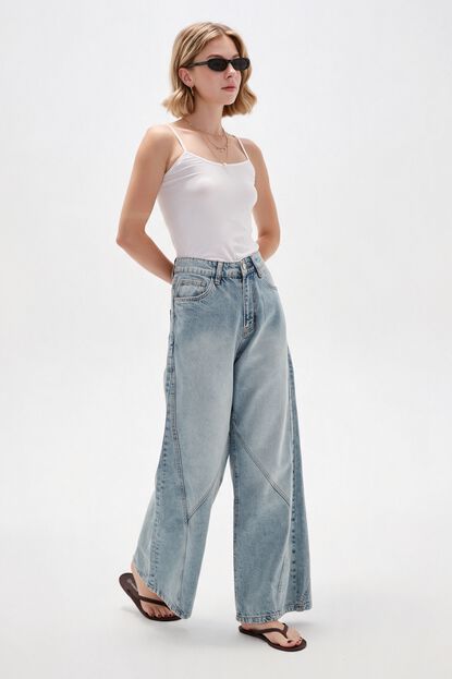 PANTALON RAZI 70607 AZUL CLARO image number null