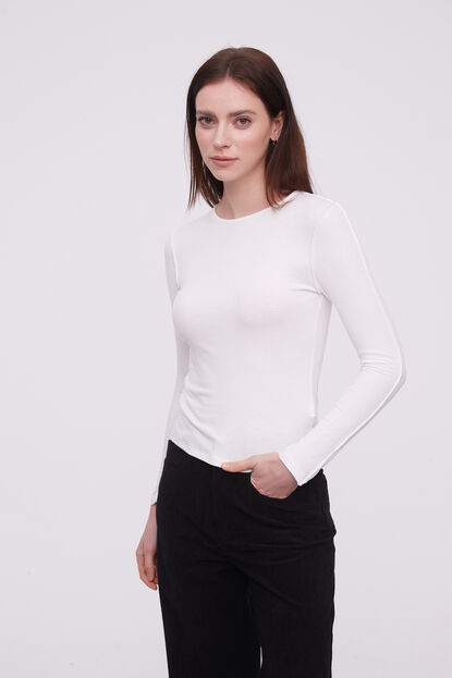 REMERA FRENESIS MARFIL  / OFF WHITE image number null