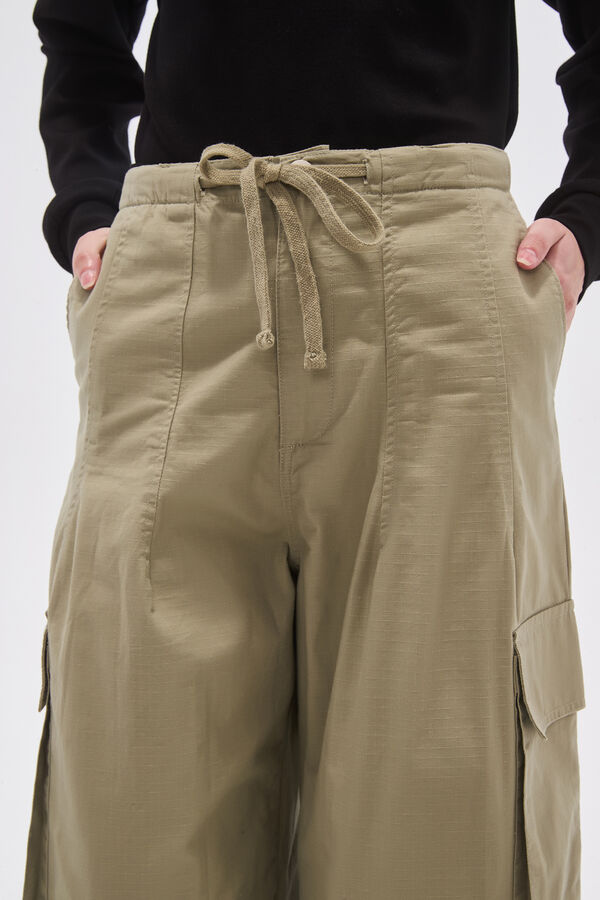 PANTALON SOREL VERDE PALIDO image number null