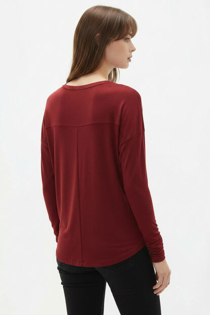 REMERA FLEA BORDEAUX OSCURO image number null