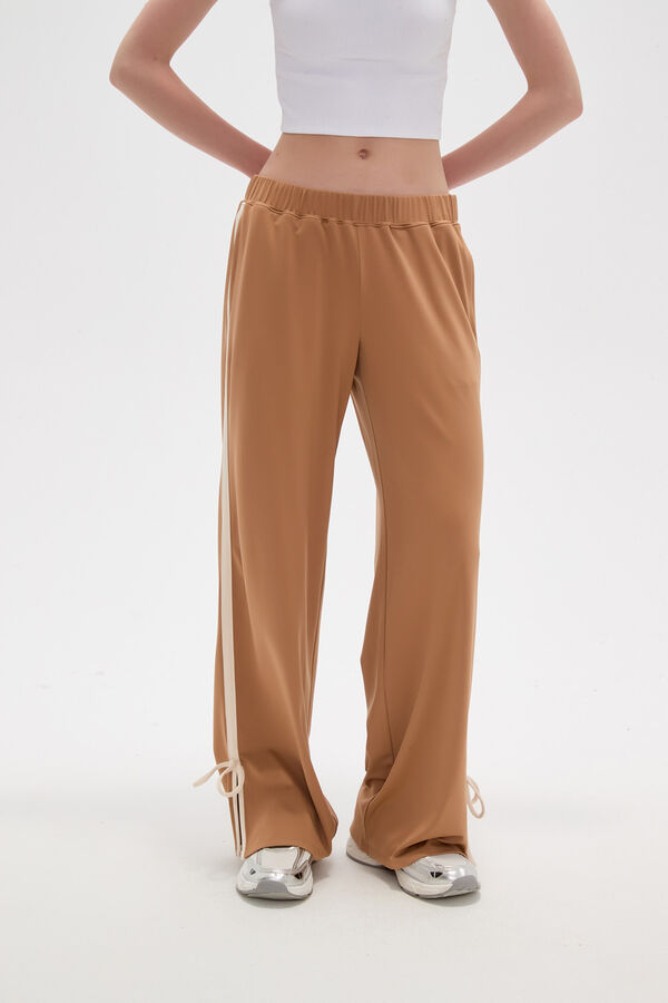 PANTALON DEPORTIVO VEDA BEIGE OSCURO image number null