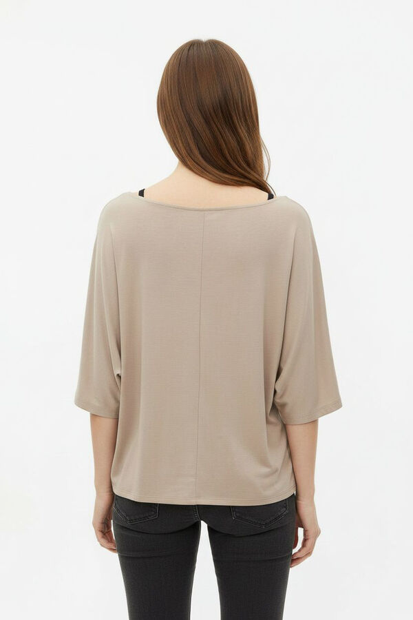 REMERA QUIMBO TAUPE CLARO image number null