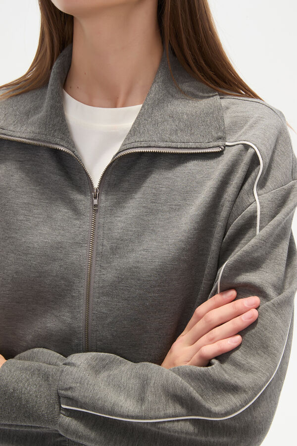 CAMPERA BEDAR GRIS MELANGE OSCURO image number null