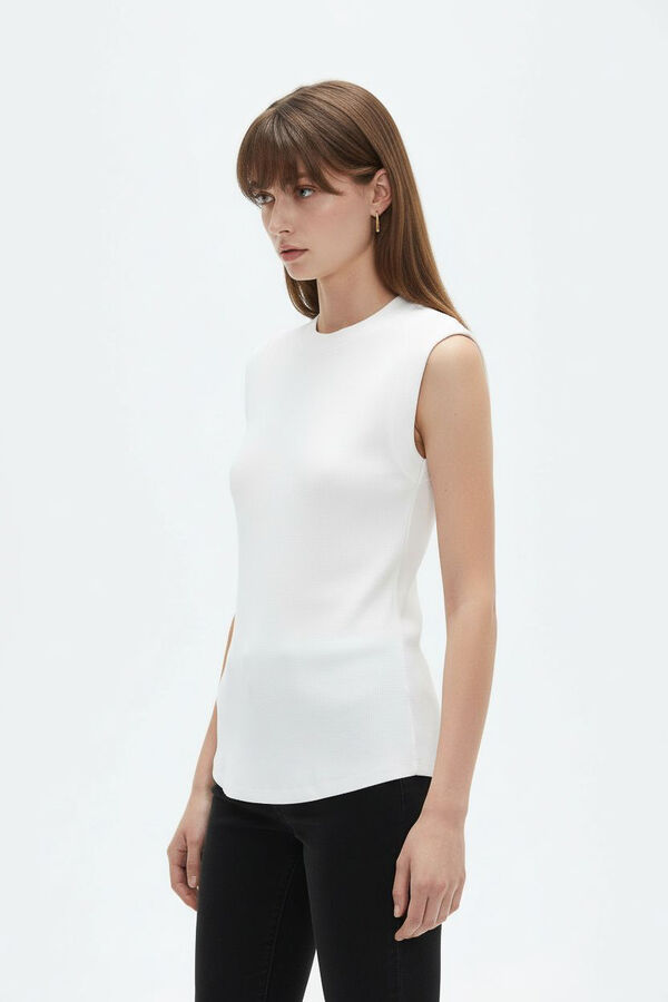 REMERA CUREA 70809 BLANCO image number null
