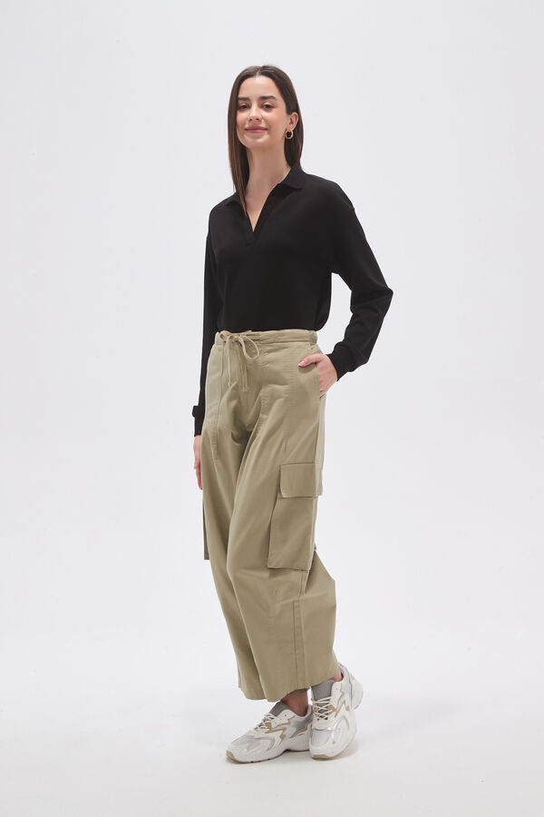 PANTALON SOREL VERDE PALIDO image number null