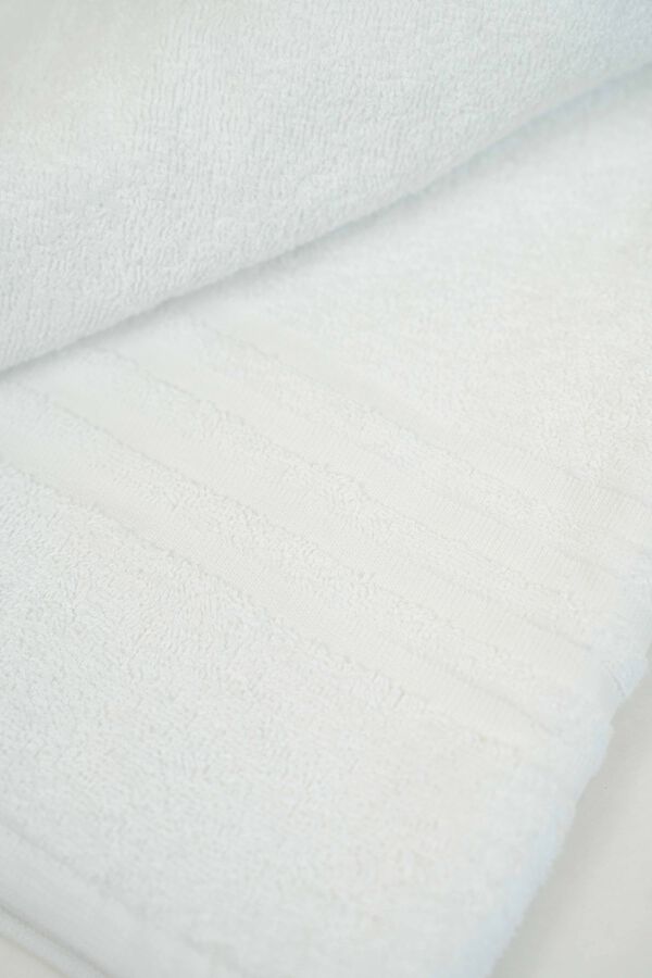 Toalla Ba&ntilde;o NESSA, 380g. BLANCO image number null