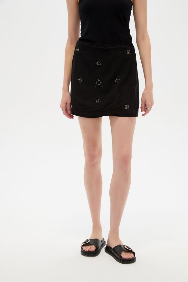 SHORT POLLERA CLOSIA 70809 NEGRO image number null