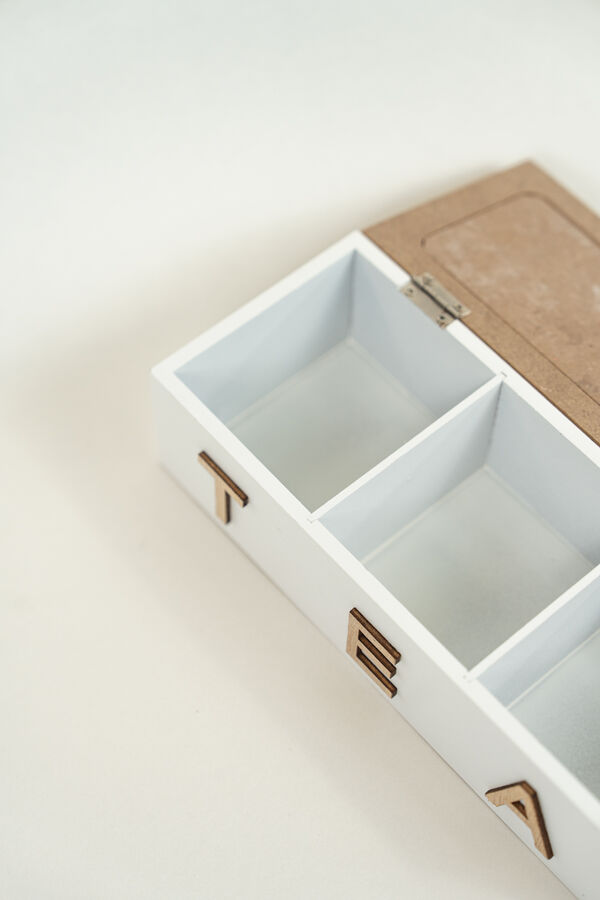 Caja para T&eacute; Leaves, 3 separadores COLOR UNICO image number null