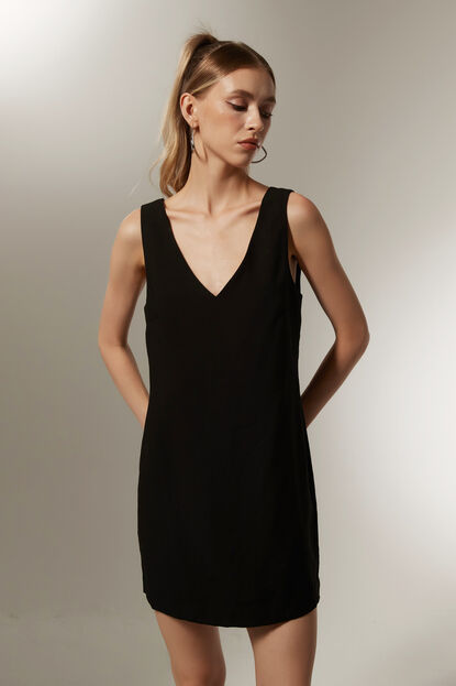 VESTIDO RUMVA NEGRO image number null
