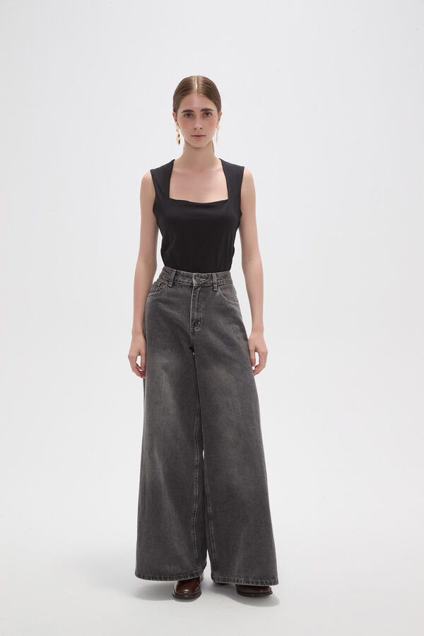 BODY GARMEN NEGRO image number null