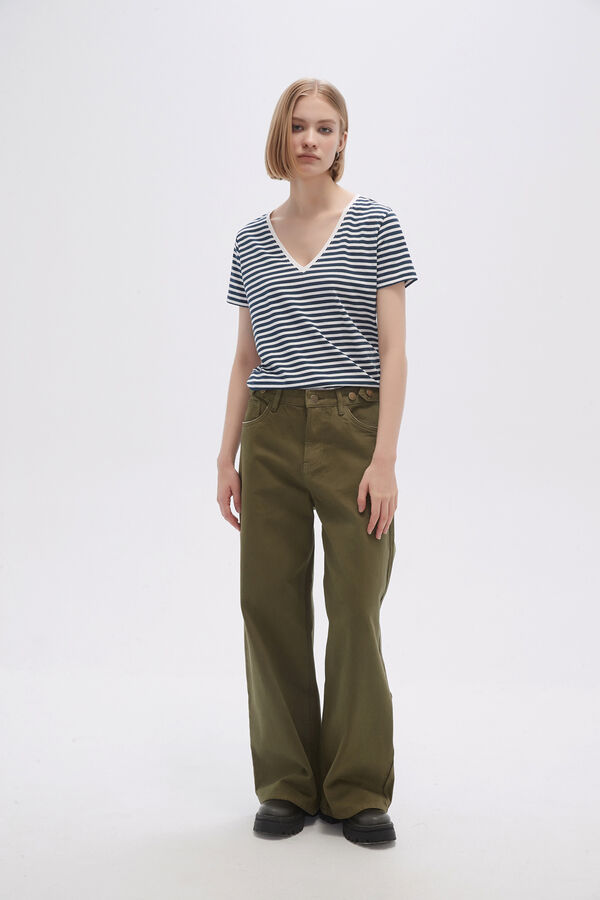 PANTALON FLOWA VERDE OLIVA image number null
