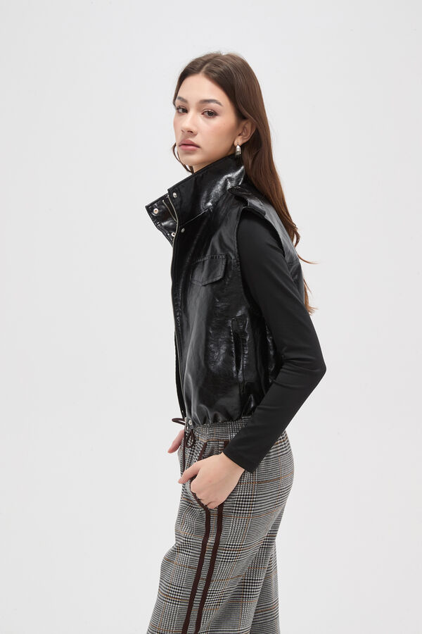 CHALECO RYNAL NEGRO image number null