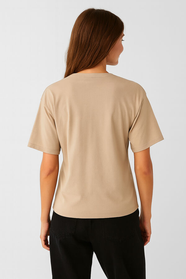 REMERA HUX TAUPE CLARO image number null