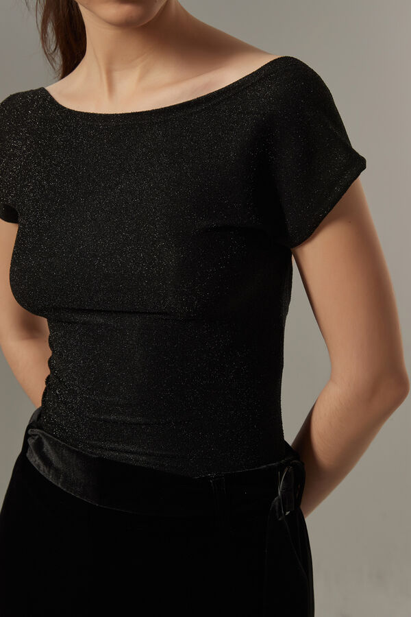 REMERA OSWAL NEGRO image number null