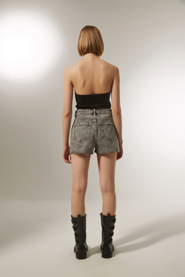 SHORT MIRSO GRIS CLARO image number null