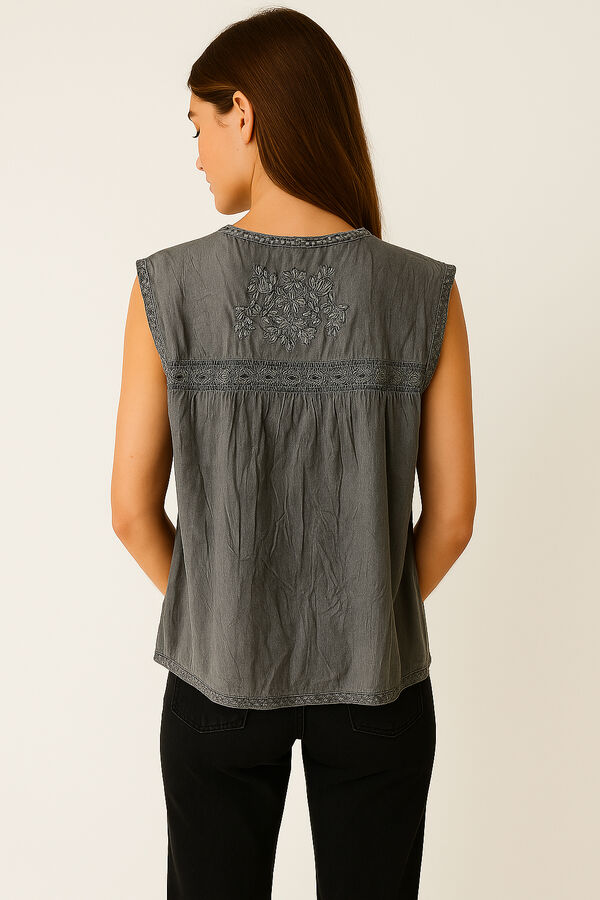 BLUSA CHASI GRIS MEDIO image number null
