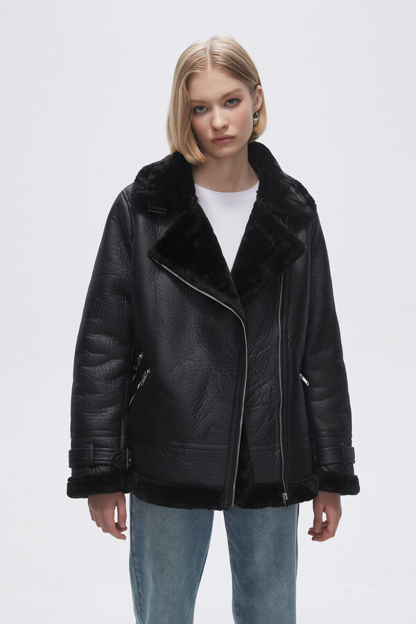 CAMPERA LUJAN NEGRO image number null