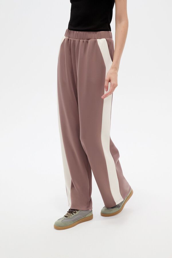 PANTALON DEPORTIVO RACHELLE 70607 GUSTO 1 image number null