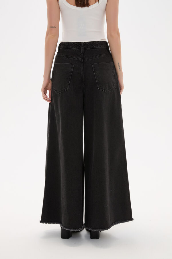 PANTALON DARLING 70607 GRIS MEDIO image number null