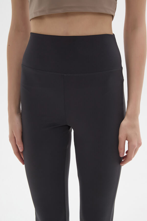 CALZA WARTH GRIS OSCURO image number null