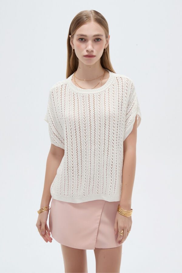 REMERA CORVIN 70607 MARFIL  / OFF WHITE image number null