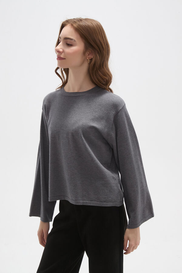 REMERA VALIC GRIS MELANGE OSCURO image number null