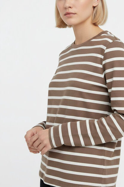 REMERA ROTHOS GUSTO 1 image number null