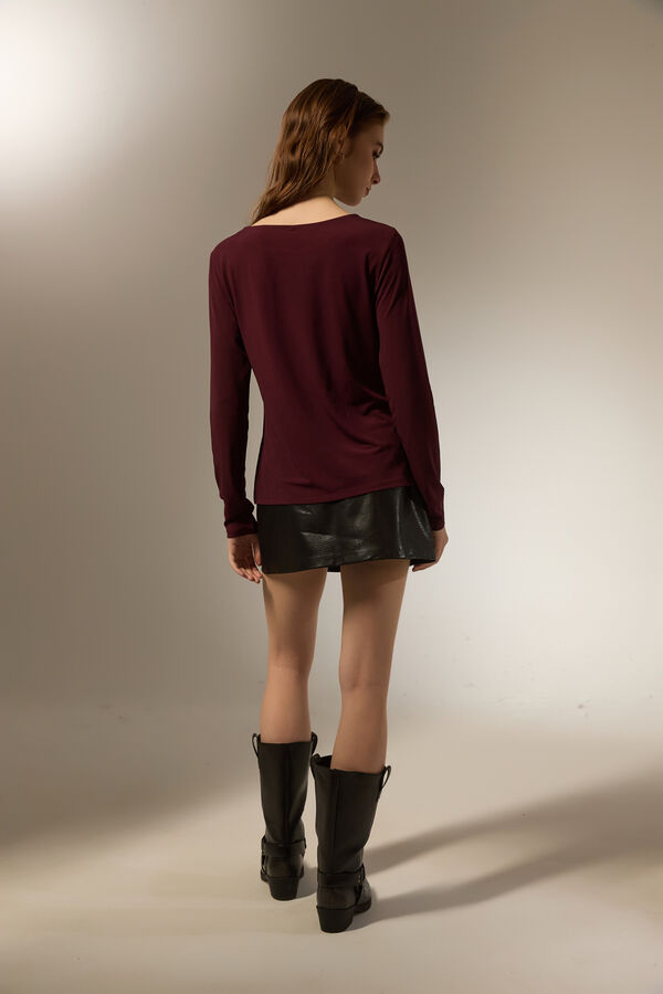 REMERA GADER CEREZA OSCURO image number null