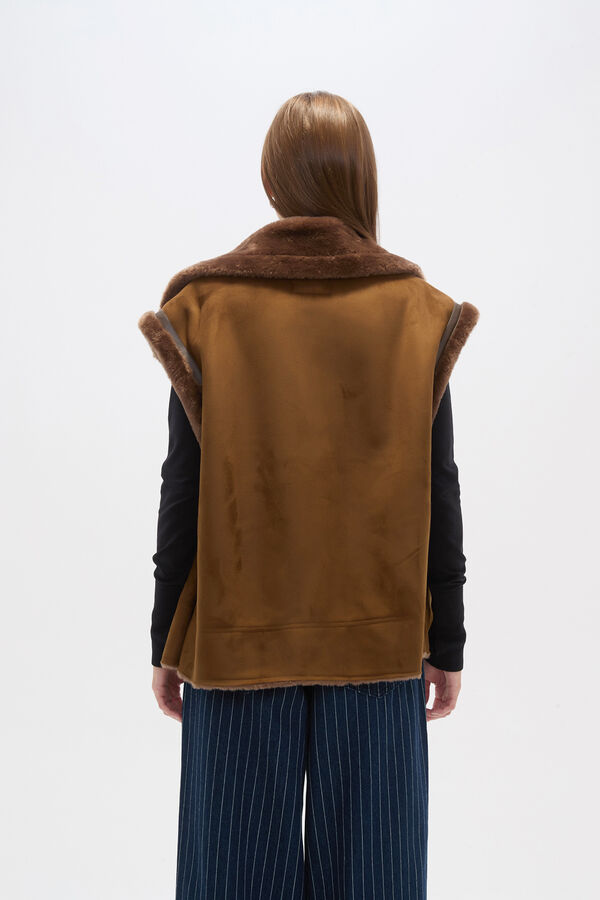 CHALECO RIETA BEIGE OSCURO image number null