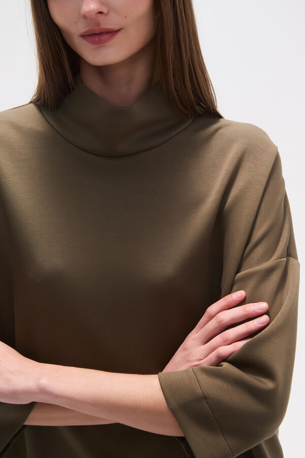 POLERA OMBUS VERDE image number null