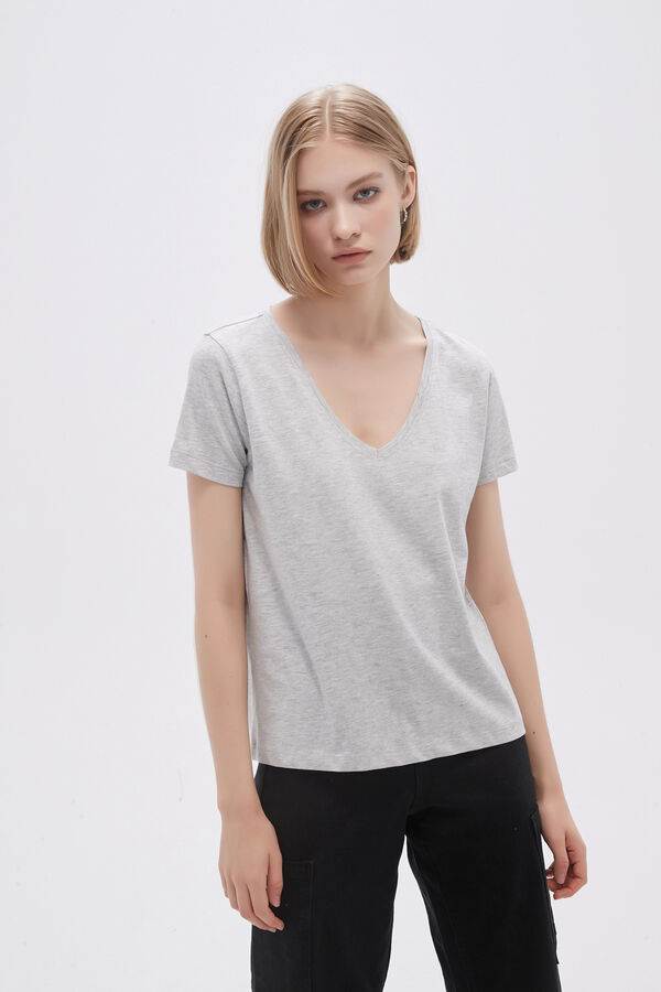 REMERA URSA GRIS MELANGE image number null