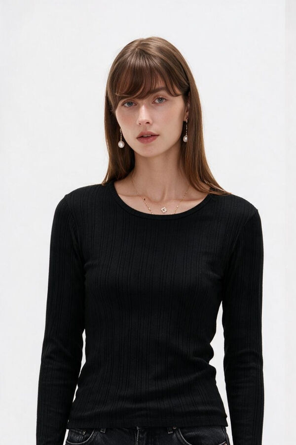 REMERA AWRA 70607 NEGRO image number null