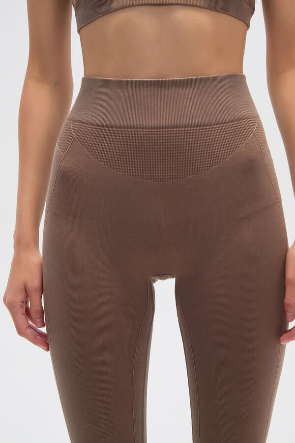 CALZA KEMMI BEIGE OSCURO image number null