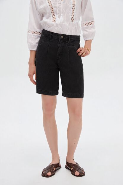 SHORT CARAIE 70809 NEGRO image number null