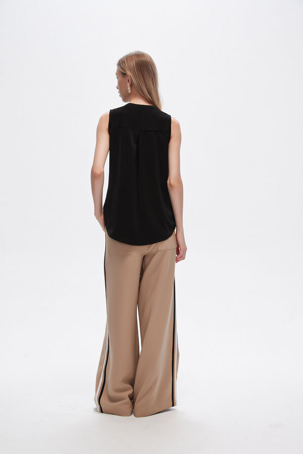 MUSCULOSA DOLLY NEGRO image number null