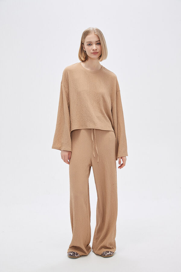 TOPS RELE BEIGE OSCURO image number null