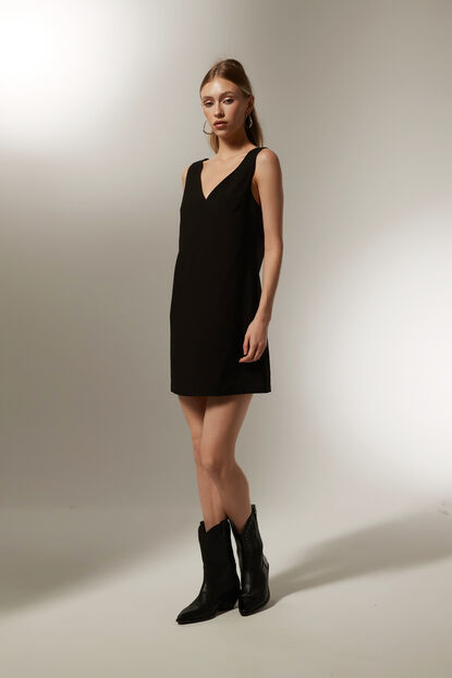 VESTIDO RUMVA NEGRO image number null